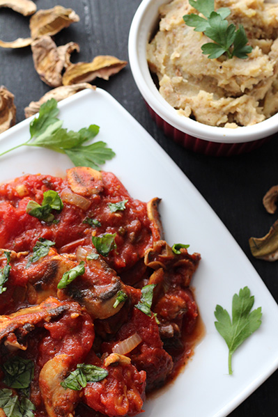 Schab w sosie pomidorowo-ziołowym