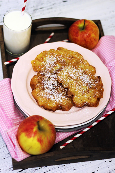 Placki z jabłkami