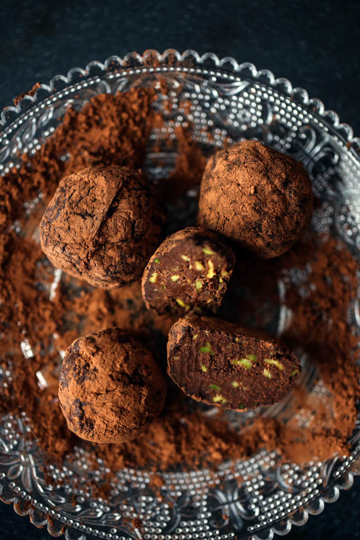 Przepis na czekoladowe trufle z awokado