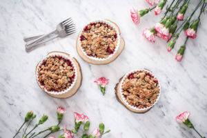 Owoce pod kruszonką przepis