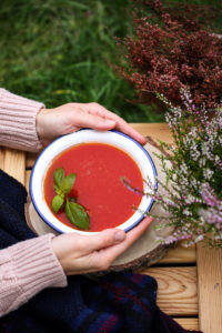 krem z pieczonych pomidorów i papryki