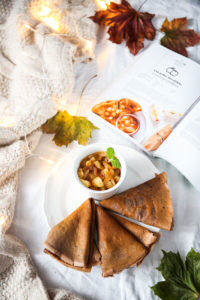 kakaowe naleśniki z prażonym jabłkiem