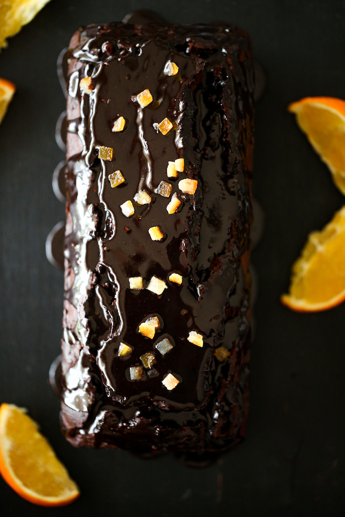 Świąteczne ciasto czekoladowe z pomarańczą